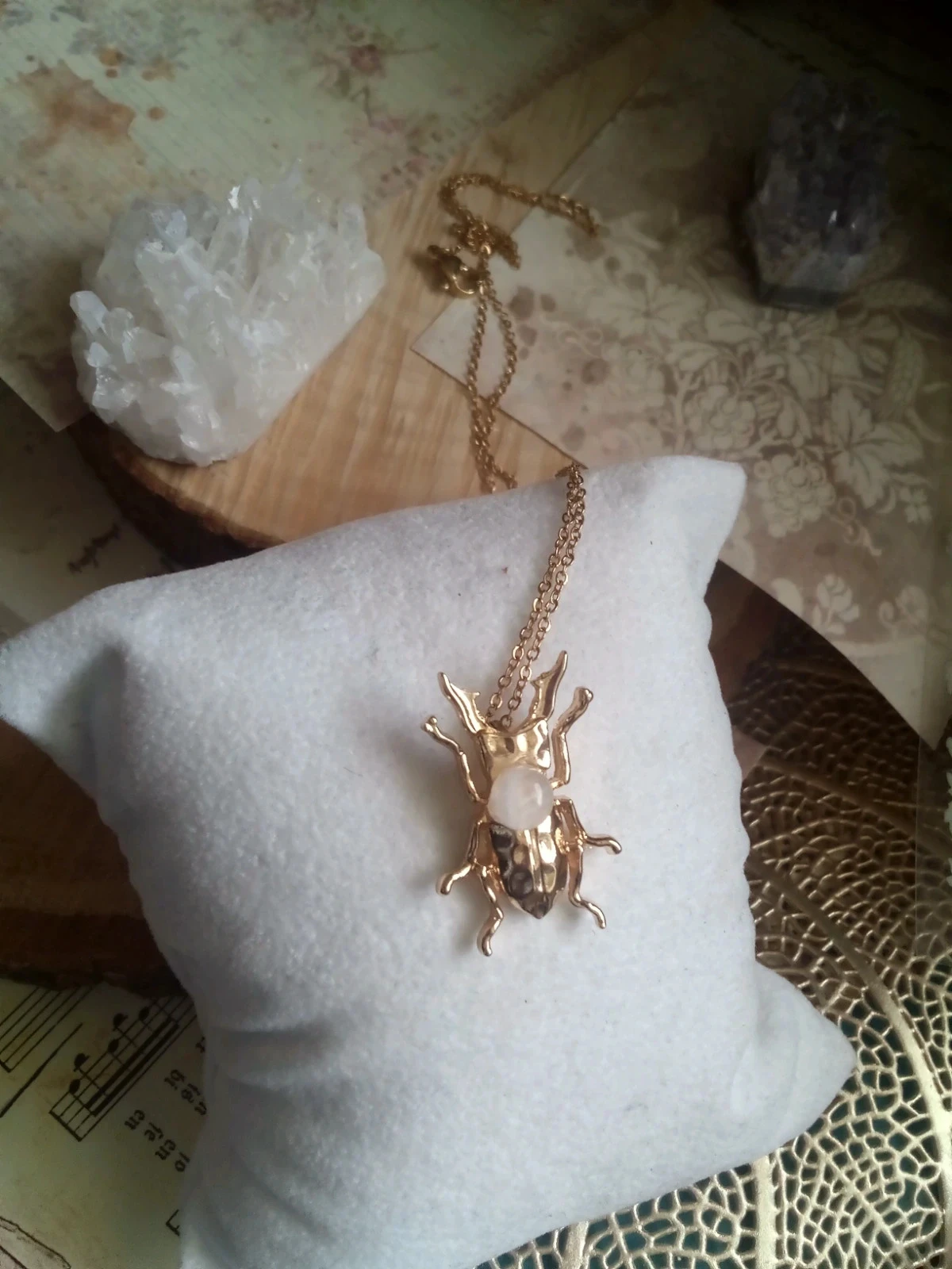 Collier scarabée égyptien et pierre de lune naturelle – photo 3